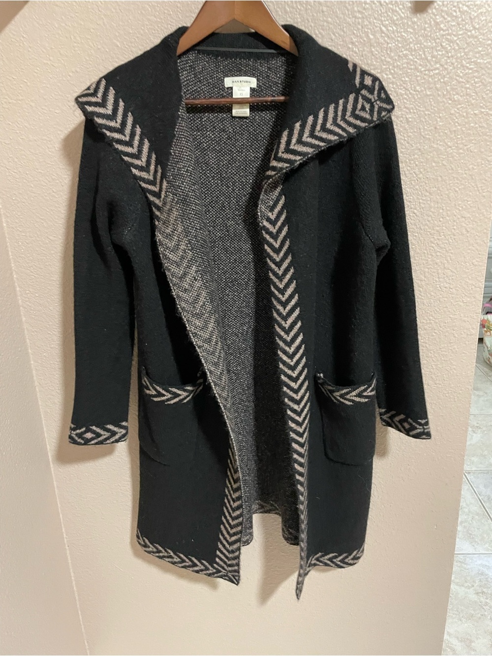 Max Studio Black Open-Front Cardigan with Cream Chevron Trim